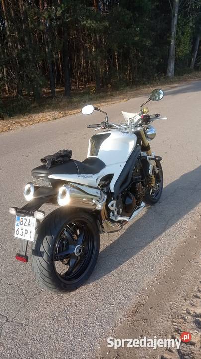 Triumph Speed Triple 1050 sprzedam zamienię na Rok produkcji 2007