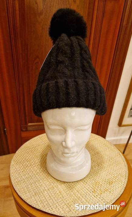 Damska CZAPKA SiNSAY z pomponem nowa z metką