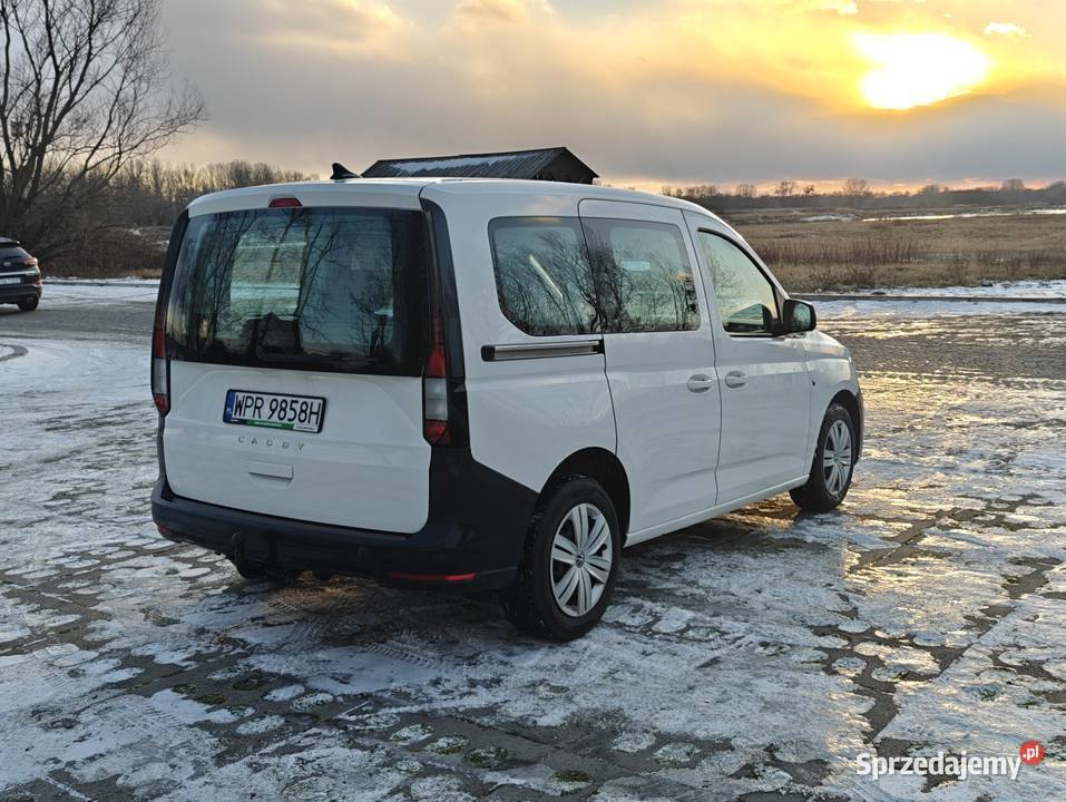 Volkswagen Caddy V 2021r 20 Diesel 102 5 osobowy nieuszkodzony