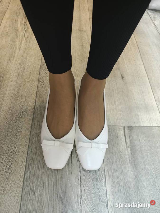42 Białe Mega wygodne czółenka wieczorowe NOWE małopolskie Kraków