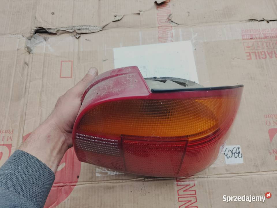 LAMPA TYŁ TYLNA PRAWA FORD MONDEO MK1 Oświetlenie Kamień-Kolonia