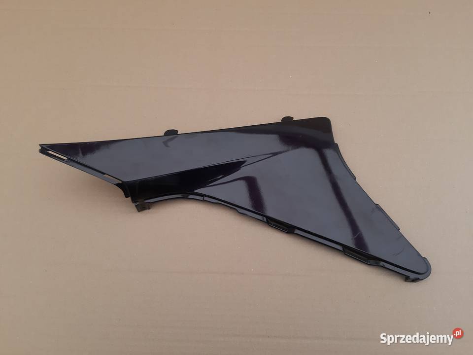 HONDA FES 125 SWING OWIEWKA LEWA OSŁONA BOCZEK Trzciel