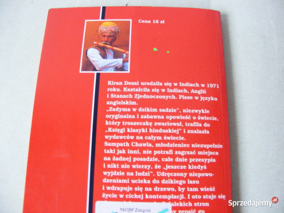 Niedzielne dziecko Okno na podwórze Zadyma w Oborniki Śląskie