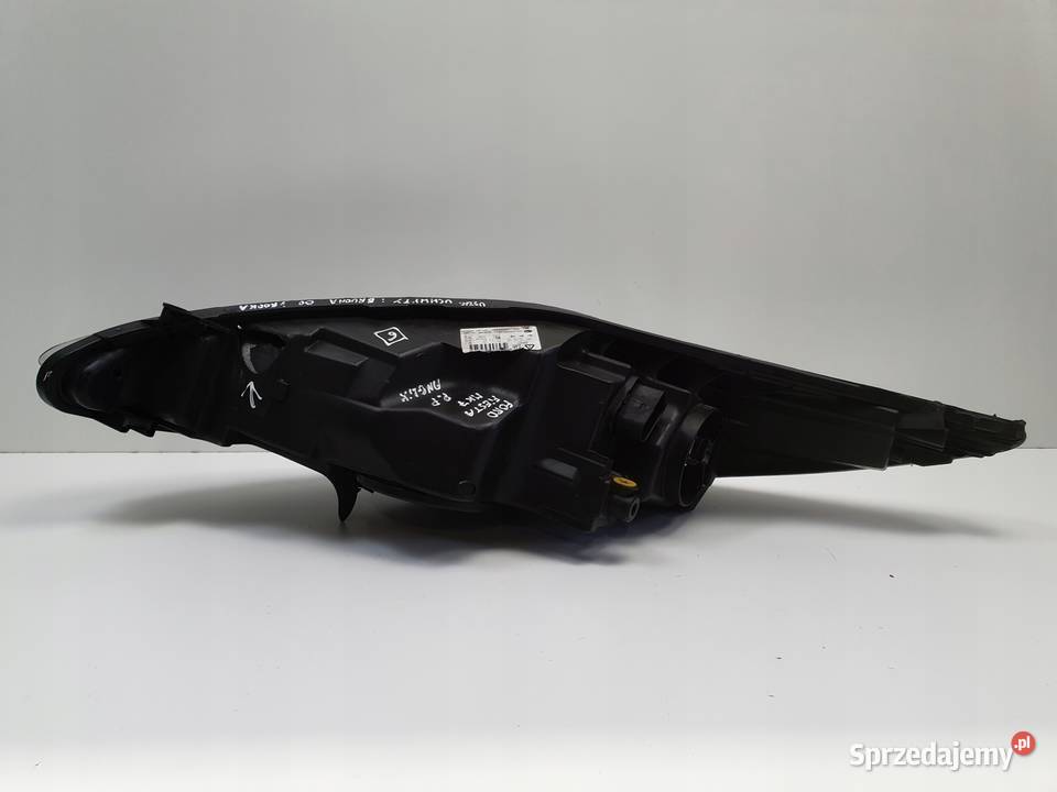 LAMPA PRAWA Ford Fiesta MK7 0817r PRZEDNIA PRAWY osobowe lubelskie Chełm