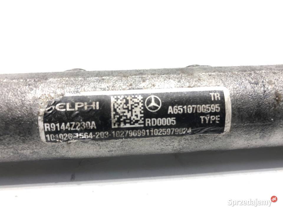 LISTWA WTRYSKOWA Z CZUJNIKIEM MERCEDES X204