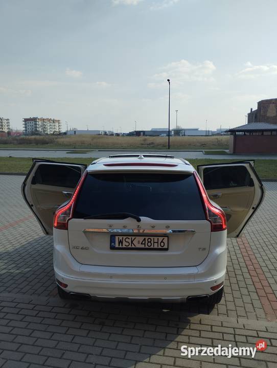 Volvo XC60 20 T5 KAMERA COFANIA CZUJNIKI