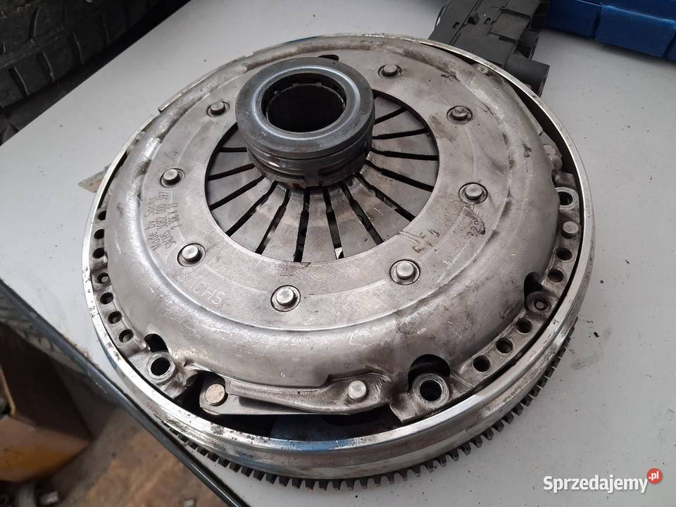 Koło dwumasowe plus sprzegło audi a4 b7 19 Starachowice