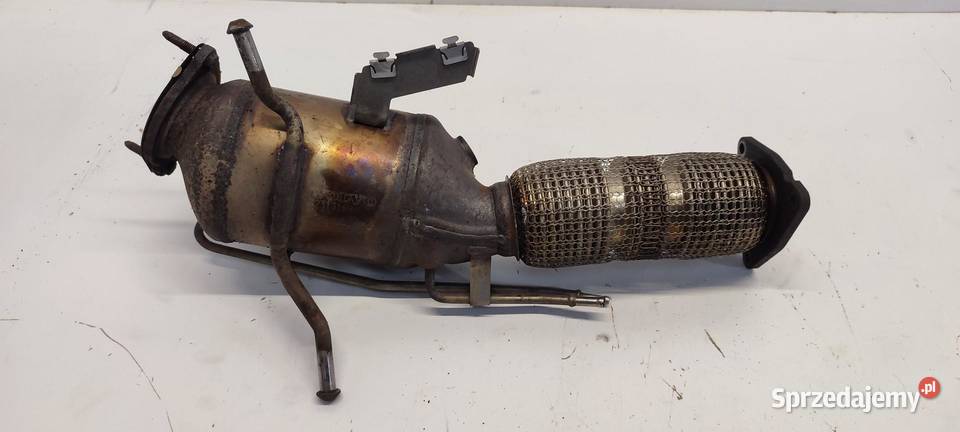 VOLVO XC40 KATALIZATOR 15 HYBRID 32313169