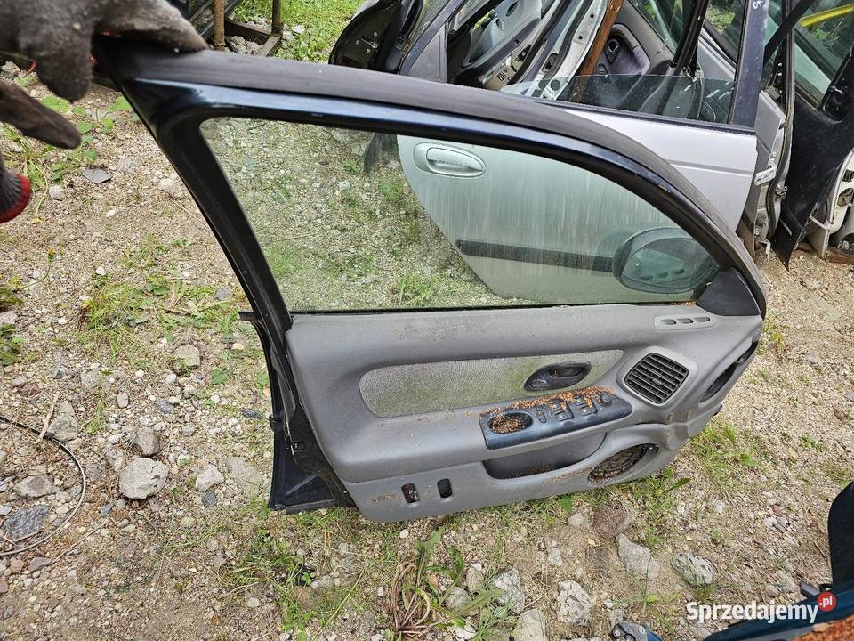 Drzwi laguna 1 lewy przód mazowieckie Łagów