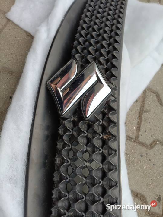 Suzuki SX4 lift 09 7174155l0 atrapa zderzaka osobowe Motoryzacja Krosno