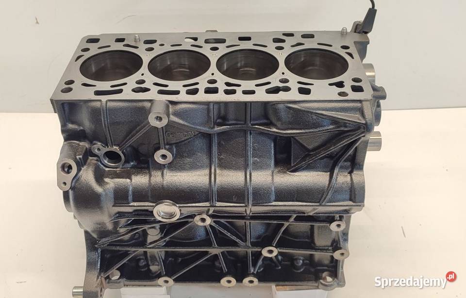 SKODA SUPERB 4 BLOK SILNIKA 05L103011D