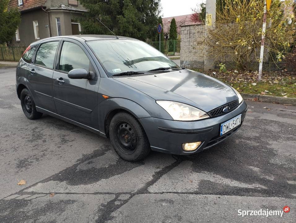Ford Focus Ghia 16 LPG Wołów