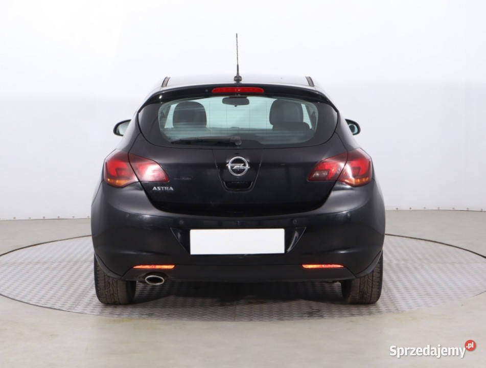 Opel Astra 14 T 1364cm3 Piaseczno