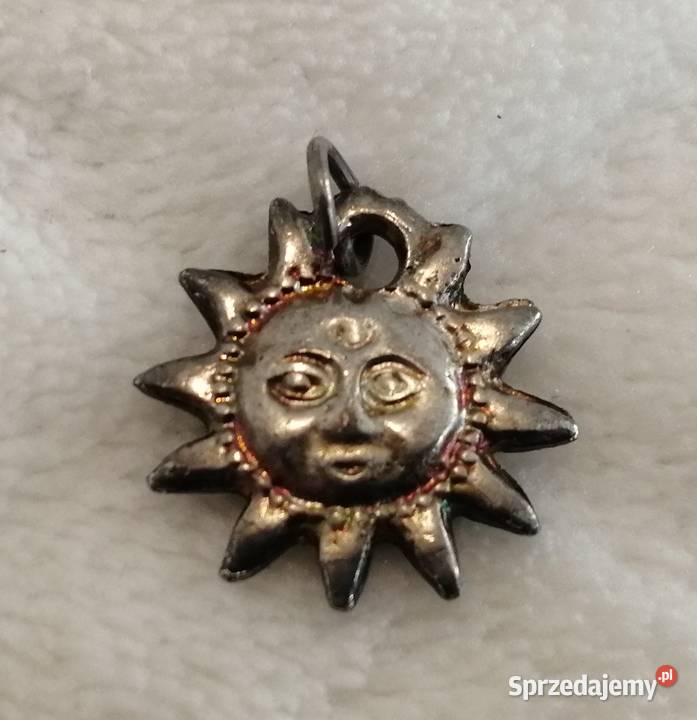 Wisiorek zawieszka słońce 35x15mm Kreatywne Czeladź sprzedam