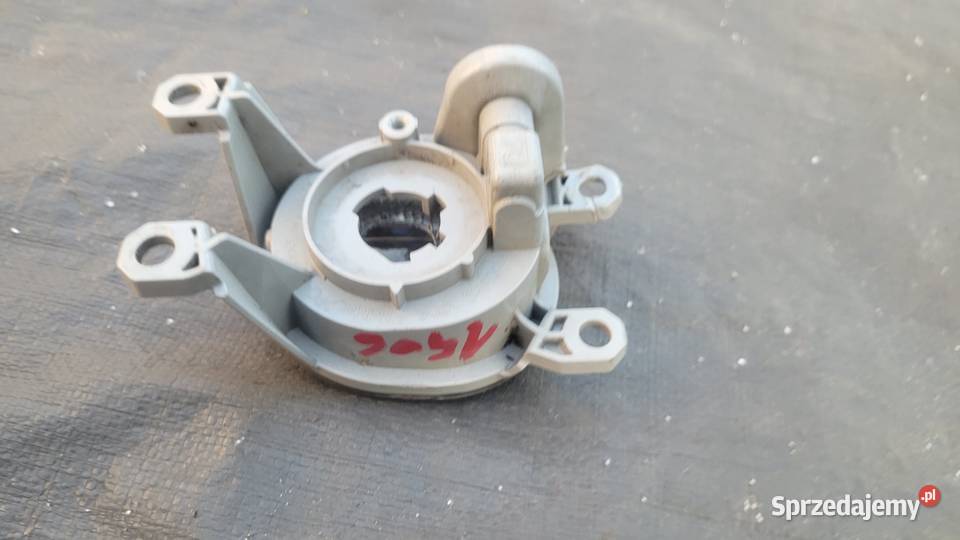 TOYOTA YARIS IV COROLLA E21 HALOGEN PRAWY KOITO Ruda Śląska