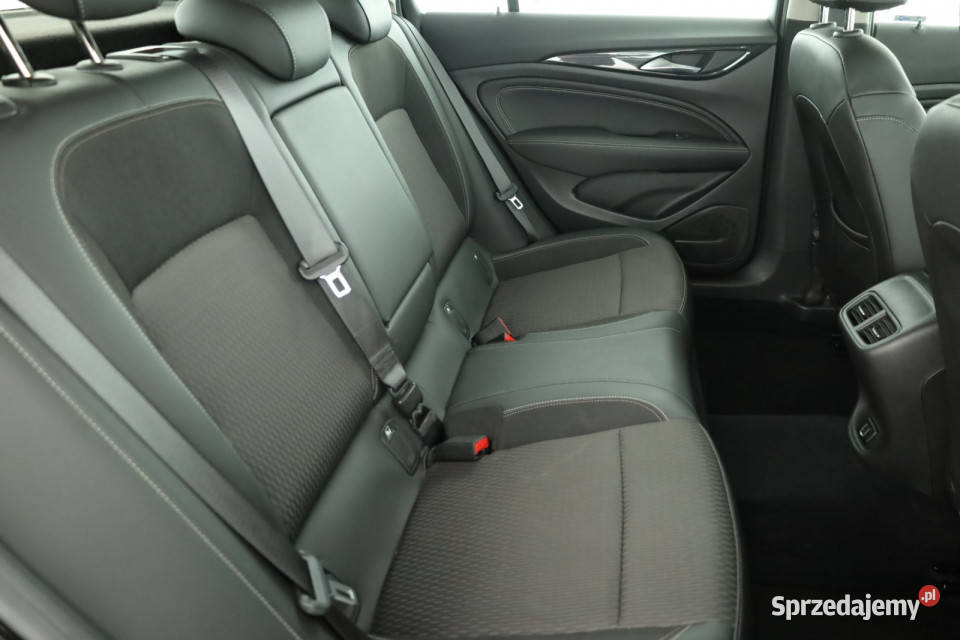 Opel Insignia 20 CDTI 125KM Piaseczno