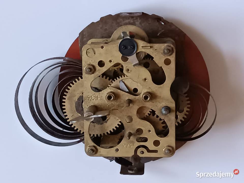 Mechanizm z tarczą i kluczykiem zegara VITYAZ Rzeszów
