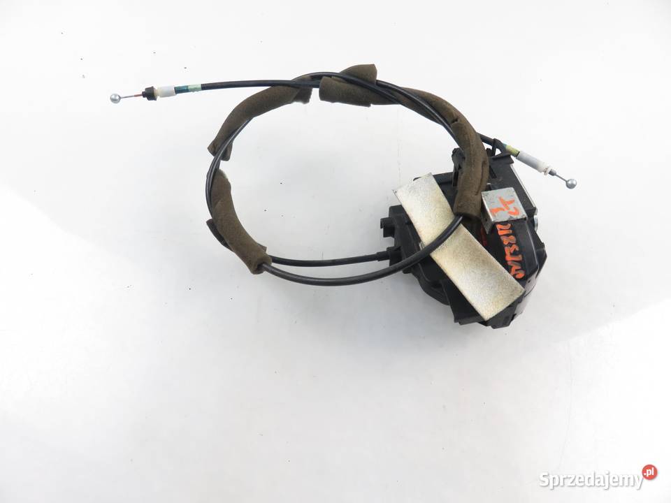 ZAMEK LEWY TYLNY INFINITI M małopolskie sprzedam