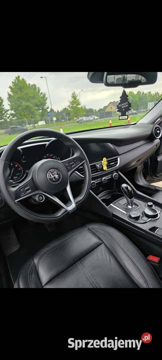 Alfa Romeo Giulia czarny Brączewo
