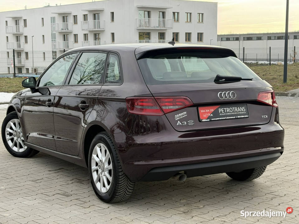 Audi A3 Sportback 16 TDI 105 Nawigacja Tempomat przyciemniane szyby Mrągowo sprzedam
