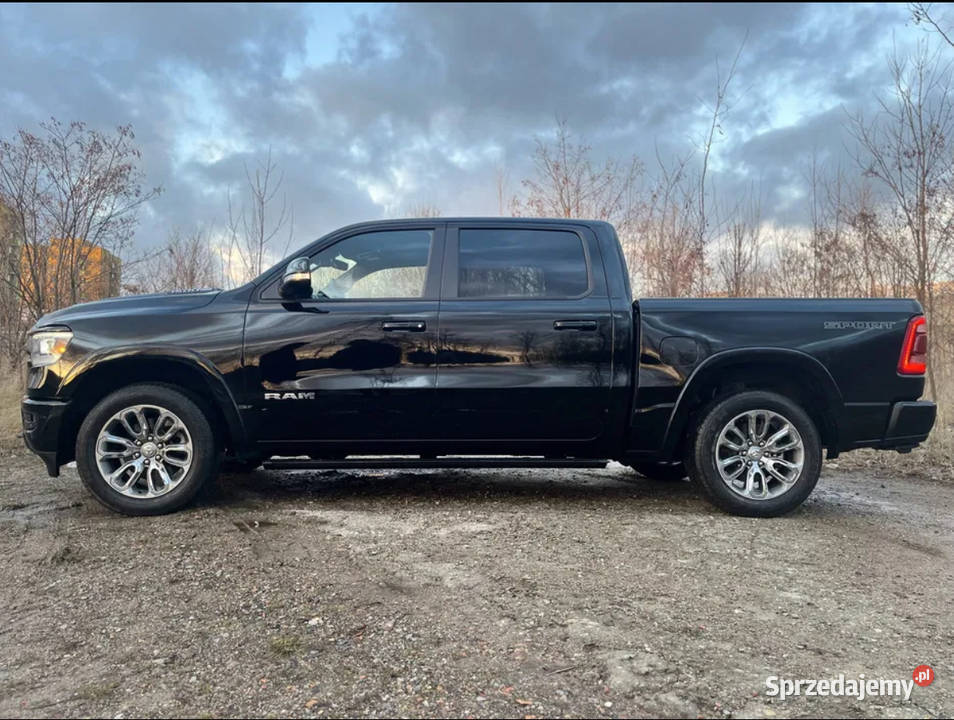 DODGE RAM 1500 LARAME 4X4 wynajem z wykupem w Gliwice