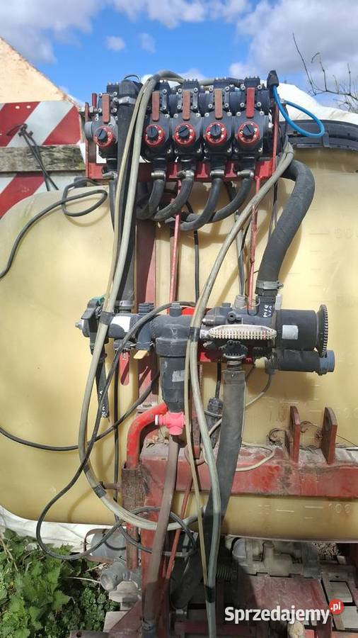 Rozdzielacz z komputerem opryskiwacz rau Strzelin