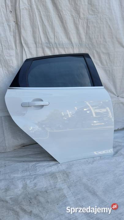 DRZWI PRAWE TYLNE TYŁ FORD FOCUS MK3 HB