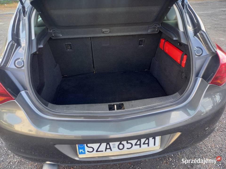 Opel Astra J Zadbany Krajowy Niski przebieg Zarejestrowany w Polsce Zawiercie sprzedam