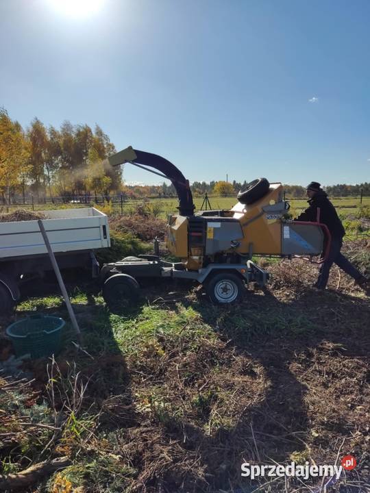 Rębak mobilny na kołach do mielenia gałęzi Kraków