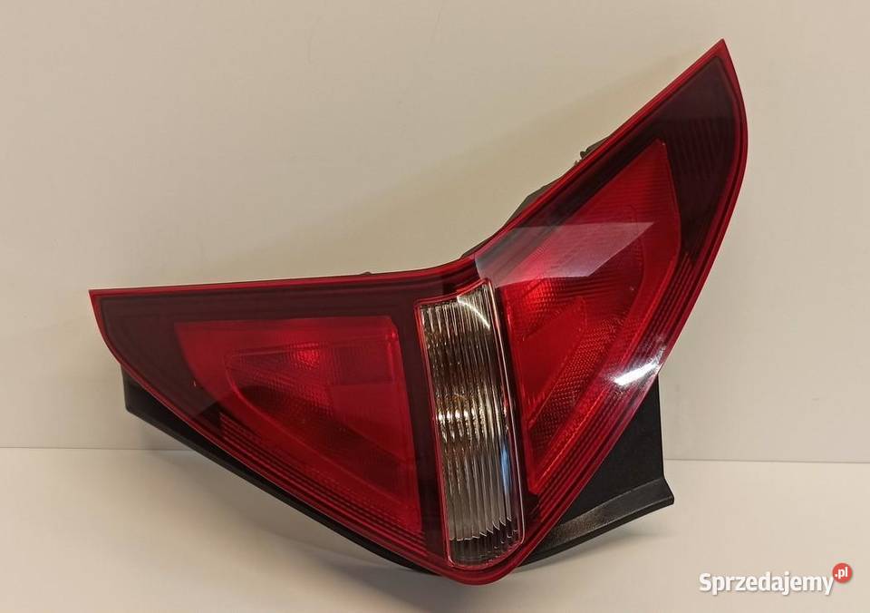 HYUNDAI BAYON LAMPA PRAWY TYŁ 92402Q0500