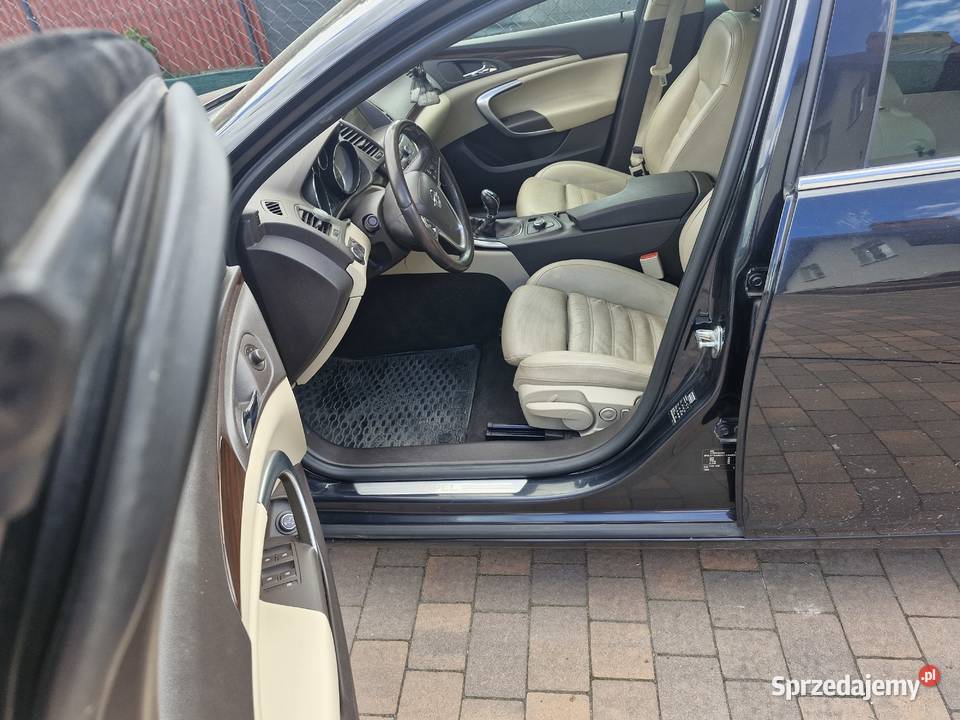Opel insignia 2012 sprzedam