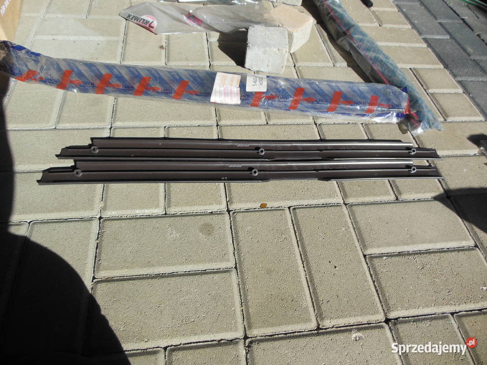 5952634 Dolna listwa drzwi przednich lewa Fiat Kozy