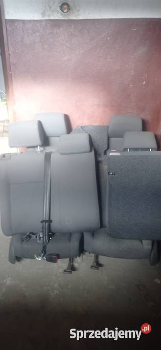 Na części Suchedniów