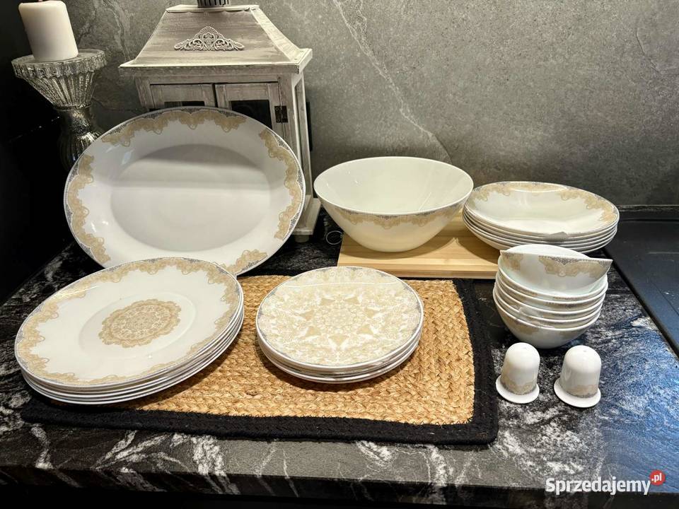 199 Serwis obiadowy 28 elementów Królewski