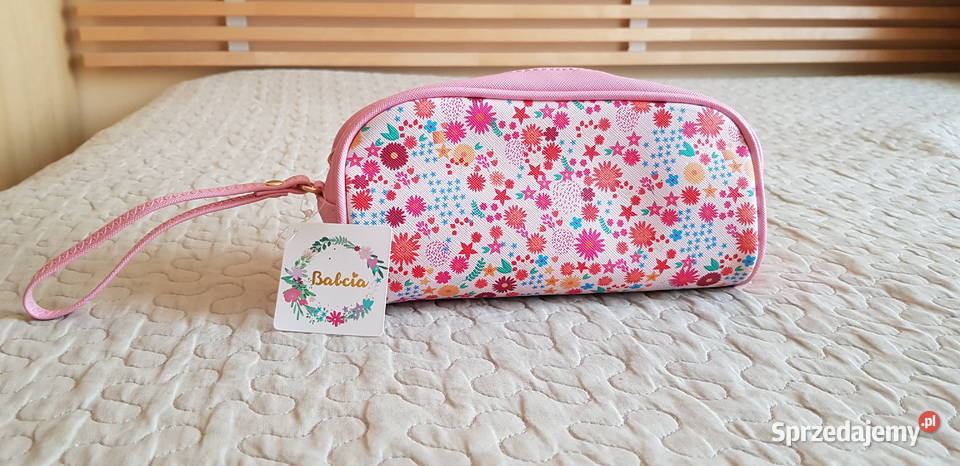 Nowa kosmetyczka Babci drobne kwiatki Warszawa