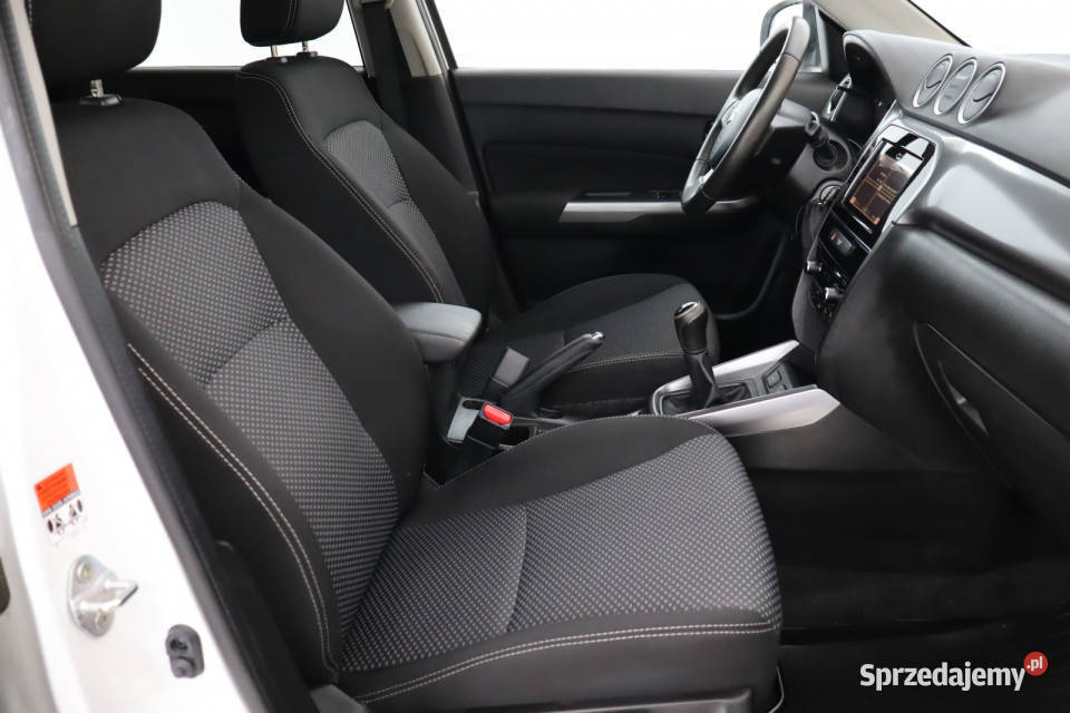 Suzuki Vitara 10 BoosterJet komputer pokładowy
