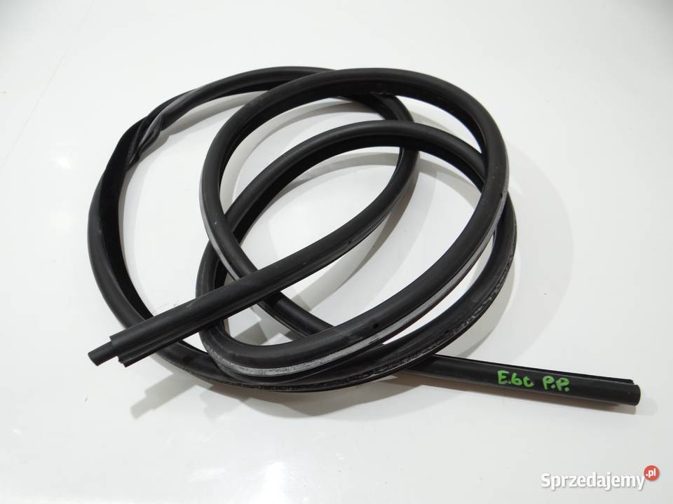 USZCZELKA DRZWI PRAWY PRZÓD BMW E60 E61 7033774 Strzyżewice