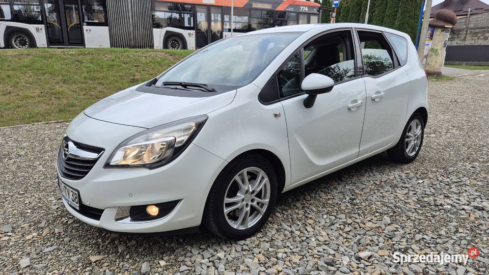 MERIVA 2014R 16 110 CDTI OPŁACONY Rok produkcji 2014 Rzeszów
