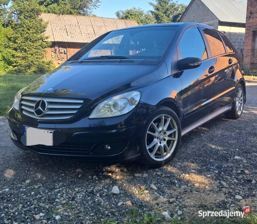 Samochod osobowy Mercedes lubelskie Kurów