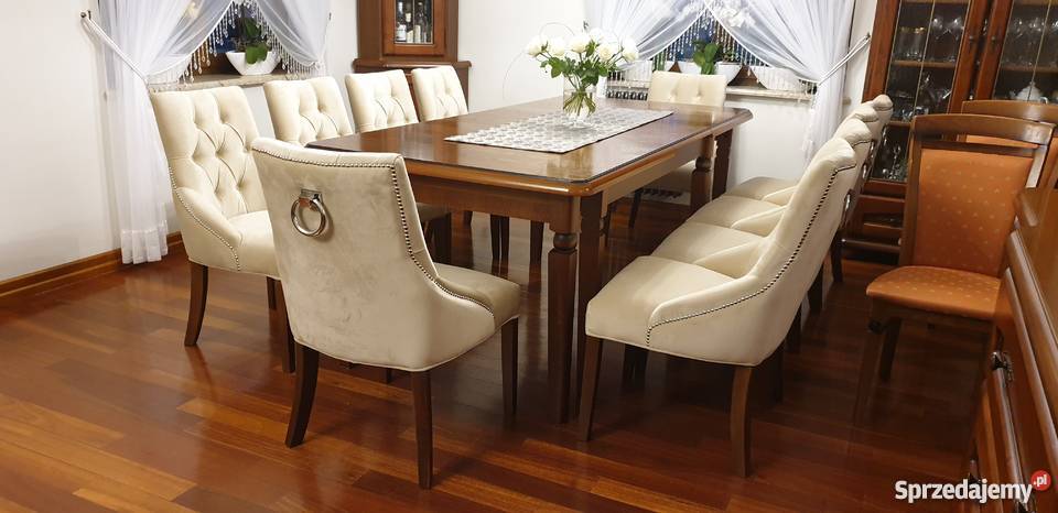 Krzesło z kołatką pikowane pinezkami chesterfield tapicerowa