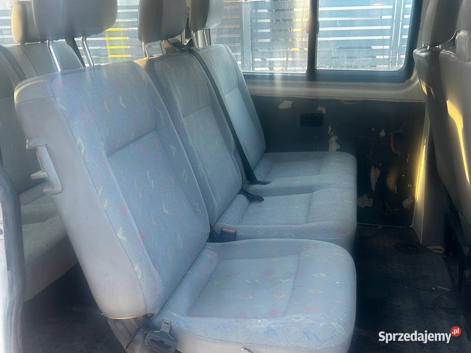Volkswagen transporter T5 long 9 osób manualna