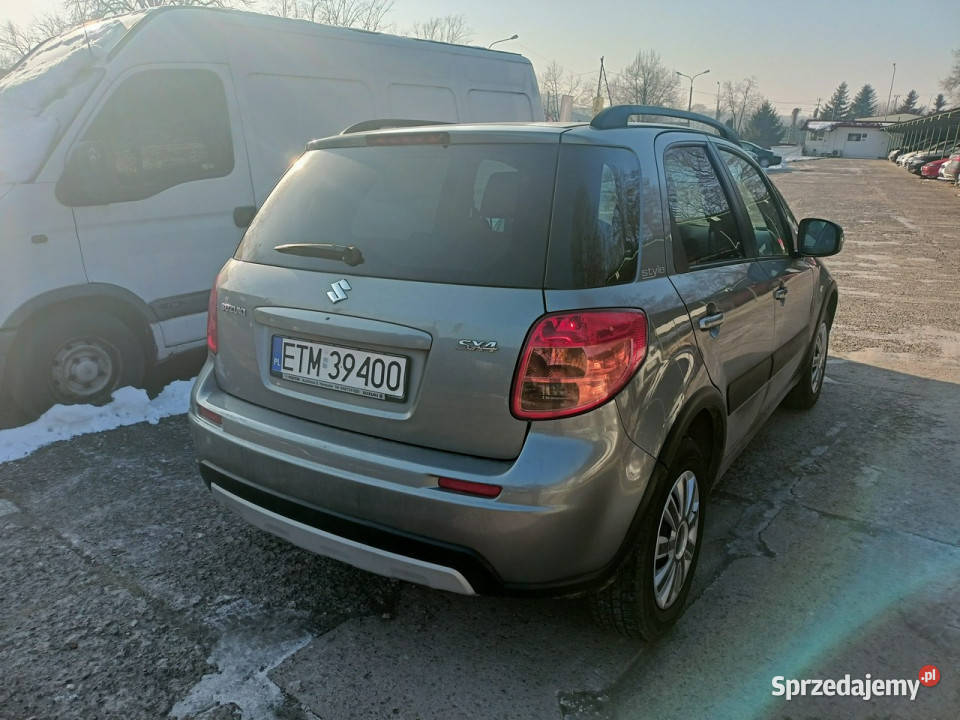 Suzuki SX4 niski przebieg automat stan I nieuszkodzony Samochody osobowe Tomaszów Mazowiecki