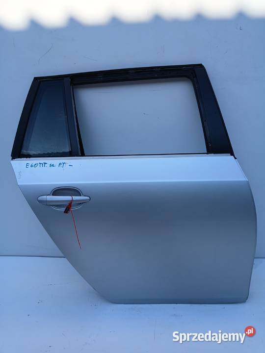 DRZWI PRAWE TYLNE BMW E61 TITANSILBER 3547 OE Strzyżewice