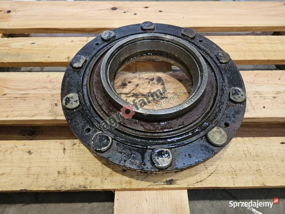 Piasta koła Massey ferguson 8250 8260 Byków