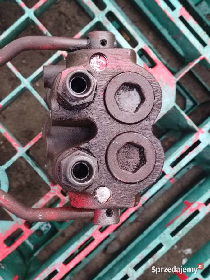 Rozdzielacz hydrauliczny BOSCH dwusekcyjny Rolnictwo Błażowa