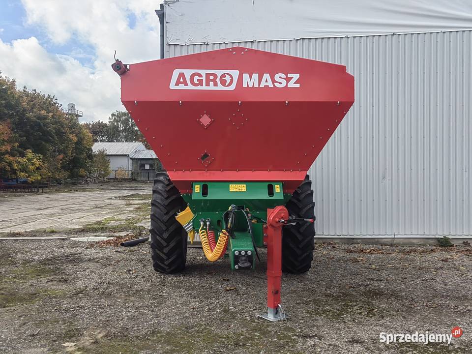 Rozsiewacz wapna AGROMASZ REVO 8200 lubelskie Żółkiewka-Osada