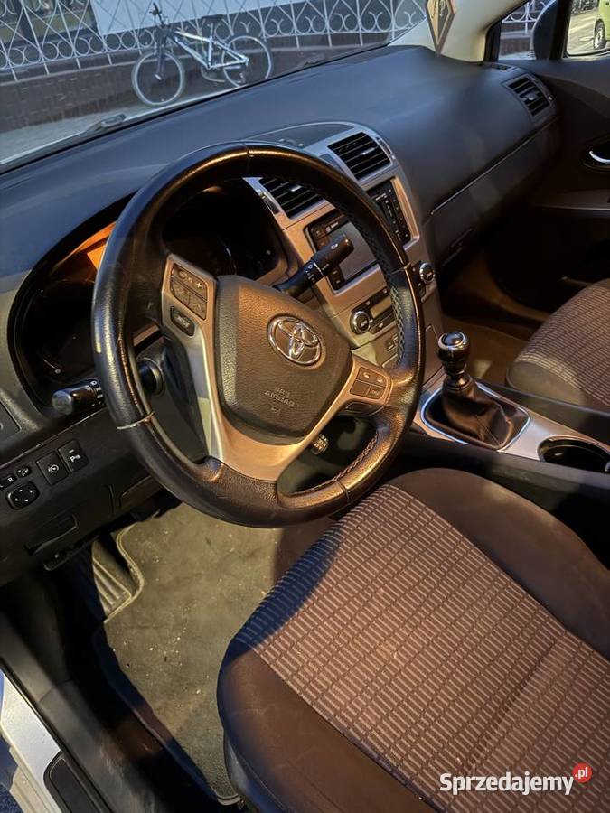 Sprzedam toyote avensis 2010 Przemyśl