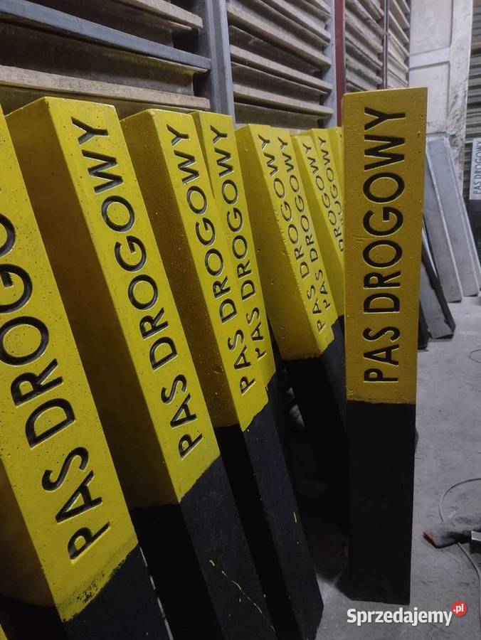 Słupek graniczny S19 świadek pasa drogowego Nisko