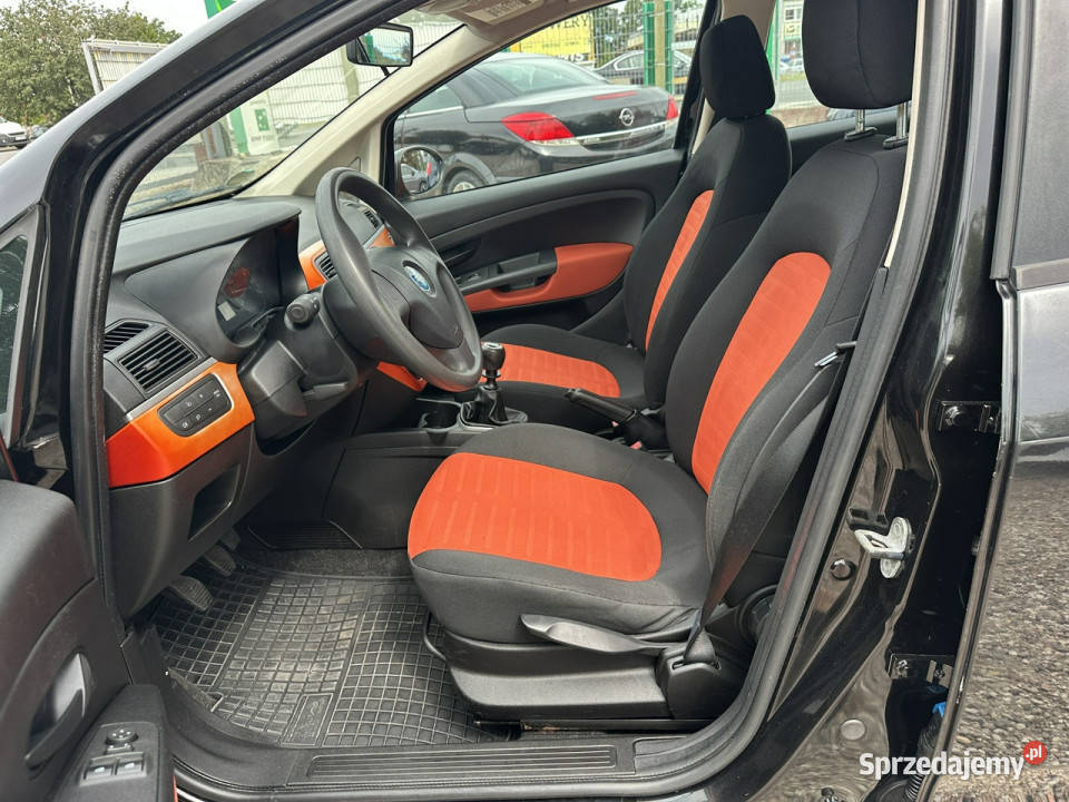Fiat Grande Punto 14 benzyna 77 Klima5 manualna Warszawa