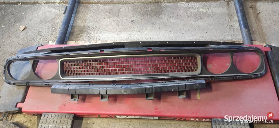 Grill atrapa osłona zderzak Challenger dodge podkarpackie Rzeszów sprzedam